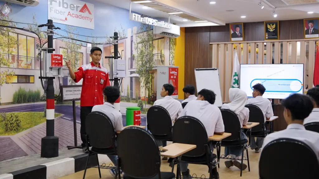 Fiber Academy Telkom Akses Luncurkan Kelas Industri Digital Bagi Siswa dan Guru